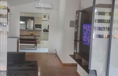 casa climatizada lateral da br - Foto 3