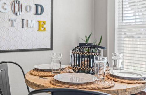 BeeKeeper's Inn - Beautifully Renovated 1929 Bungalow with 2 Bedrooms on Brick Street near Tampa's Attractions - Foto 15