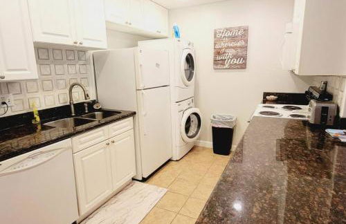 E10 comfortable and neat 2 bedroom 2 bath - Foto 6