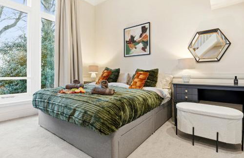 Luxe Victorian Spacious Home Sefton Park with Parking - Foto 41