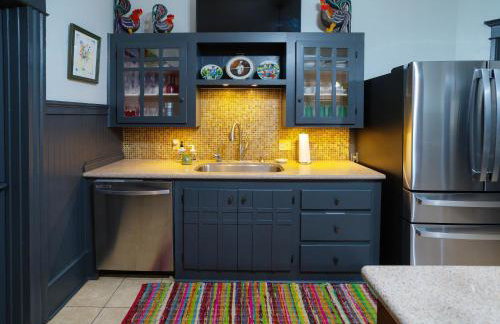 1906 Haus Stay for 13 with Access to Pool Hot Tub - Foto 18