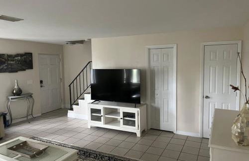 Relaxing 2 bedroom apartment near Downtown - Foto 1