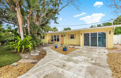 4BR Spacious Paradise - Photo 27