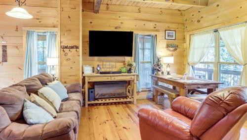 Newly Refreshed! Suches Cabin with Deck, Fire Pit - Foto 3