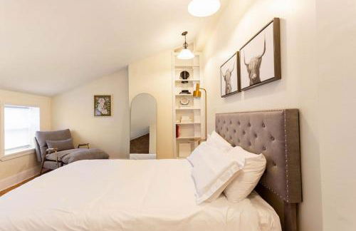 The Brick House Wooster Sq at Yale with Skyline Deck and WD - Foto 12