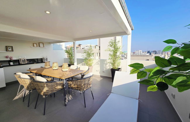 Penthouse Jacuzzi Luxury Duplex 4BR - Photo 19