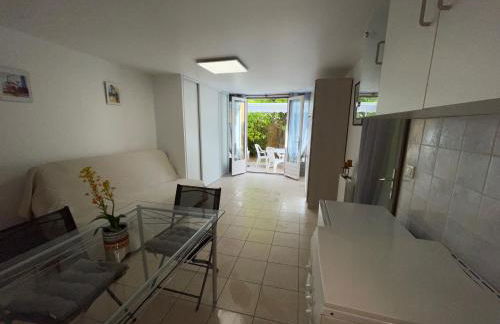 STUDIO PIED DANS L EAU - Foto 1