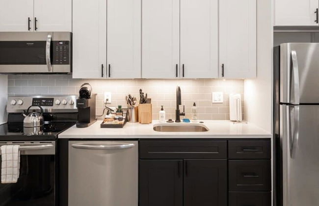 Sosuite 1BR Apt w W/d, Large Dining Seating - Photo 12