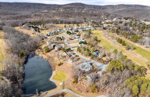 Bright Mountain Cabin with Game Room & Golf Course Views Near Hedgesville, West Virginia - Foto 75