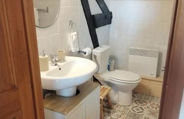 Domaine des Cerisiers - Piste cyclable reliant Honfleur - Parking privé & grand jardin - Foto 38