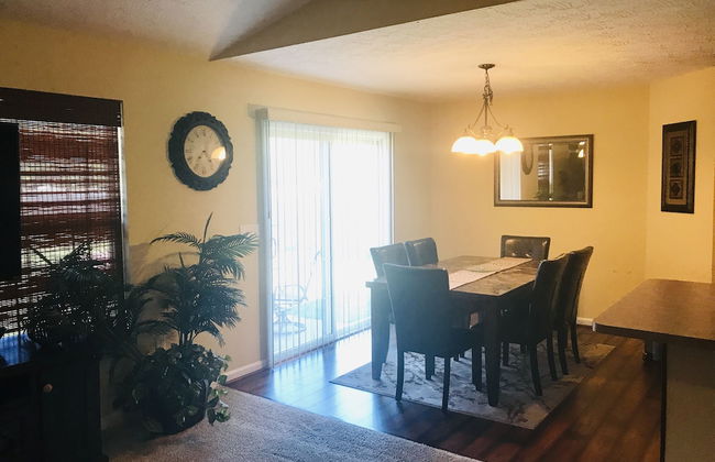 Spacious 3 BR Ranch House W Patio Yard in a Quiet Suburb - Foto 28