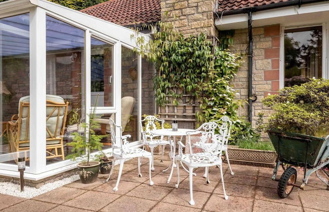 3 Bedroom Bungalow With Htub & Private Loch Access - Foto 31