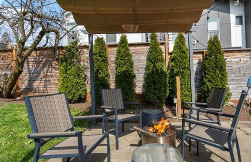 Northwest Retreat with Cedar Hot Tub - Foto 4