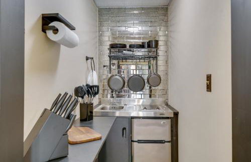 Cozy, Pet-Friendly Retreat in Hickory with Fire Pit! - Foto 5