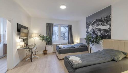 Zentral für 6 Nähe Messe & Hbf mit Balkon und WLAN - Foto 3, wardrobe