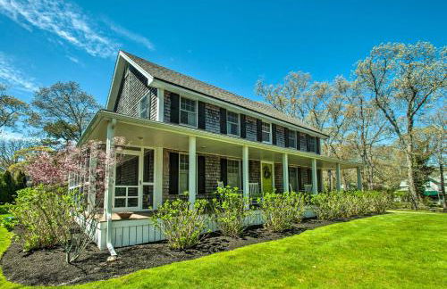 Traditional Marthas Vineyard Home with Porch and Yard - Foto 32