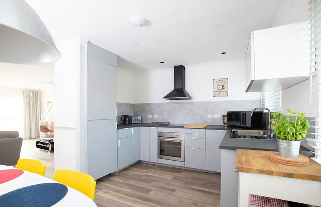 Bright Modern Selsey Seafront Home - Foto 10