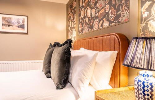 The Falcon - Foto 53