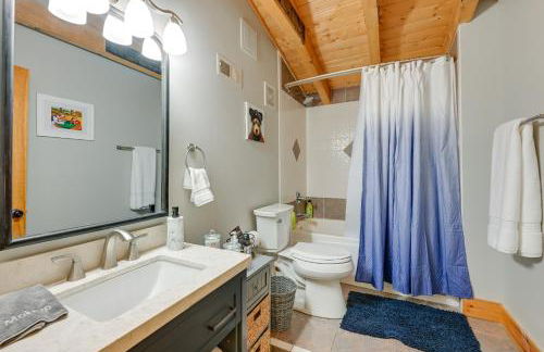 Scenic Blue Ridge Cabin Rental with Resort Amenities - Foto 18