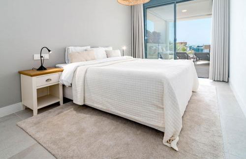 CAH - Large terrace indoor pool and gym - Photo 21