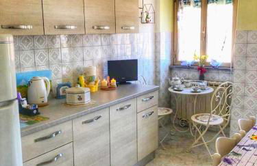 Intero Appartamento dei Pini - posto auto incluso - 4 piano senza ascensore - Foto 5