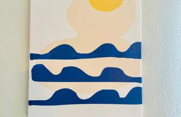 3-Bedroom, Prime Location, Private Backyard! - Foto 10