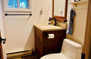 Ozran Cottage - a mid-century Lakefront getaway - Foto 17