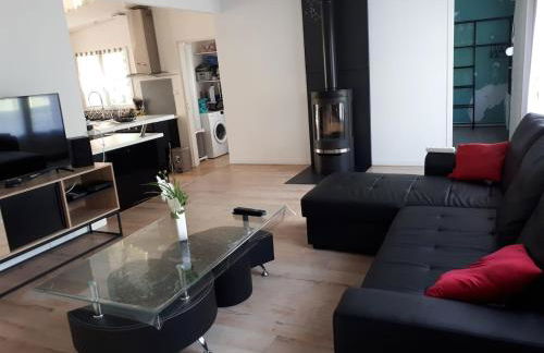 Maison au calme sur grand terrain avec piscine - Foto 2