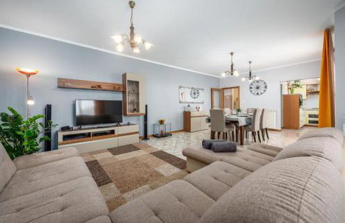 Two-Bedroom Holiday Home In Tinjan - Foto 2