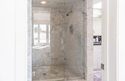 Oceana Blue / Beach Front / Pool / Bar / Relax - Foto 46