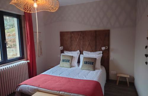 L'Impasse 2-6 personnes, spa, cheminée et piscine en été - Foto 2