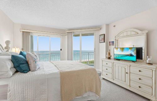 Ocean Front 2-bed, 2-bath 6th-floor comfy and inviting condo unit on Hutchinson Island - Photo 16