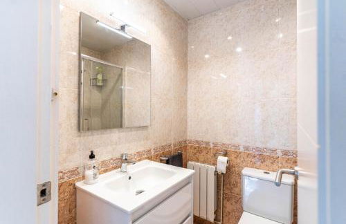 Bonito apartamento Camp Nou - Foto 22