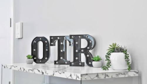 **NEW mOdernLUX best OTR condo *Park ONsite** - Foto 3