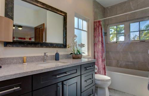 Pua Lani 2 Bedroom Home by RedAwning - Photo 49