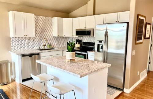 Contemporary Turnagain Townhome - Foto 18