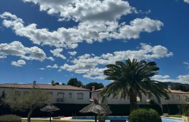 2nda linea con piscina en Miami Platja - Foto 2