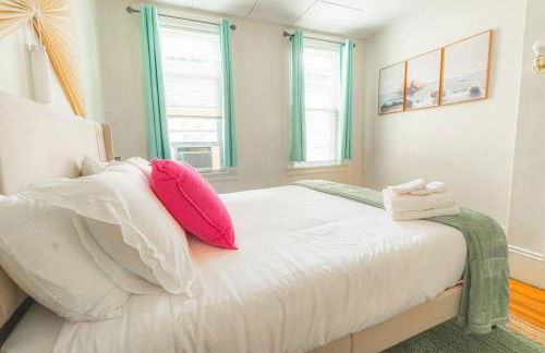 Charming 4 BDR - Walk to Downtown & Free parking! - Foto 11