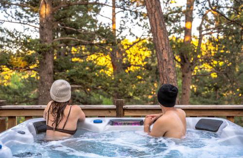 Timber A-Frame, Large Deck, Hot Tub, Fireplace - Foto 33