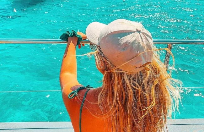 Excursão de catamarã a Cala Blanca - Foto 4