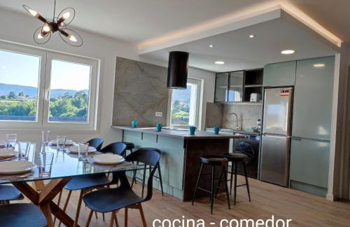 O Paseo, 5 estrellas. - Photo 1