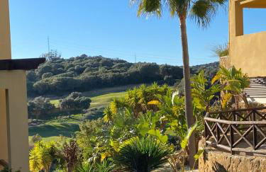 Sunny Retreat with Stunning View - Foto 49