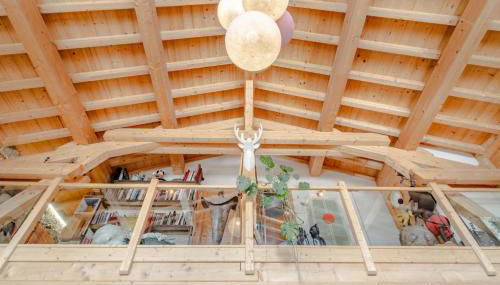 Chalet with garden close to the slopes - Photo 5