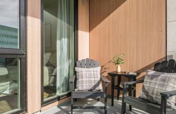 Balcony View and King Beds Walk to Golden 1 Center - Foto 77