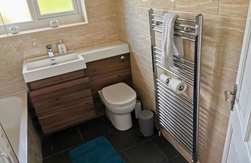 3Bed Full House - Free Parking - Family Friendly! - Foto 7