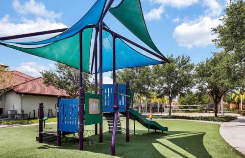 Family Nest 4-Bedroom Home Near Disney World - Photo 72