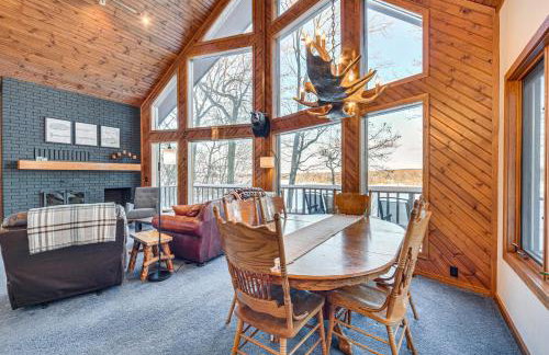 Rice Lake Cabin Retreat with Red Cedar Lake Access! - Foto 6