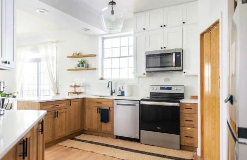 Catskill Cabin with Firepit & Indoor Jacuzzi Tub - Foto 7