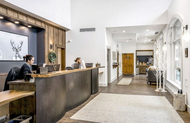 Antlers at Vail - Photo 2