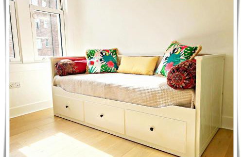 Spacious and modern 2 bedroom flat near the City Centre - Foto 14